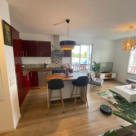 Apartment Charmant Appartement *